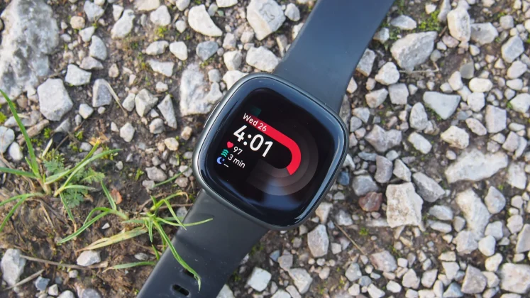 Fitbit Versa 4