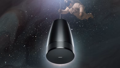 Así son los parlantes colgantes DesignMax Luna de Bose Professional 4 DesignMax Luna