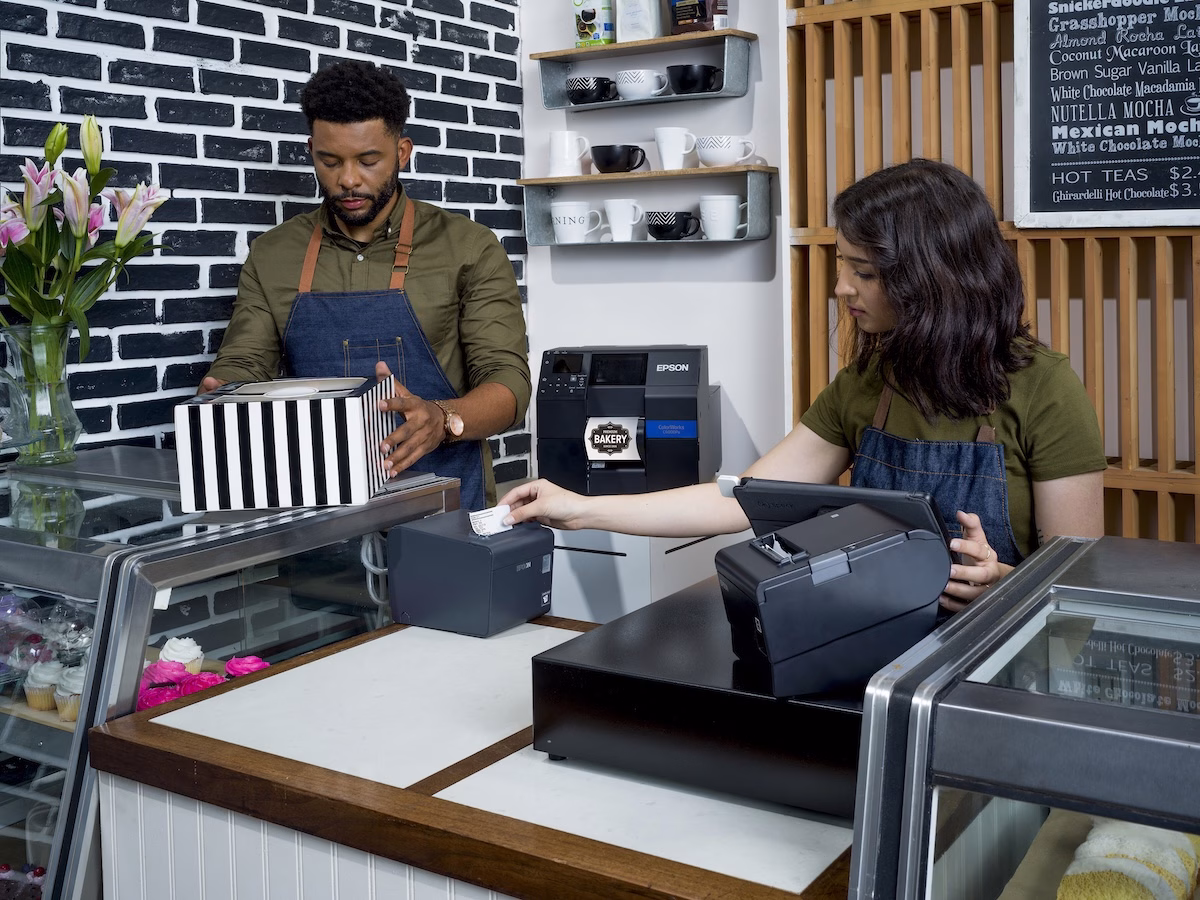 Epson destaca mayor demanda por trazabilidad y eficiencia en etiquetado a color 2 Epson y el etiquetado a color