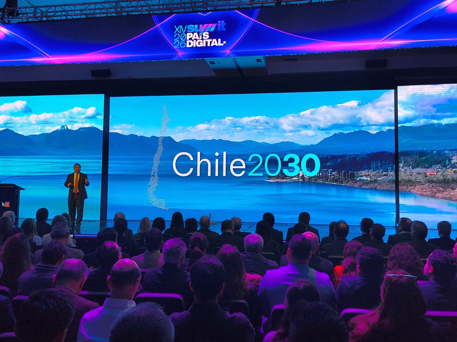 Del entusiasmo por la IA a la eficiencia: el nuevo desafío de las empresas según Microsoft 1 Microsoft en XIV Summit País Digital